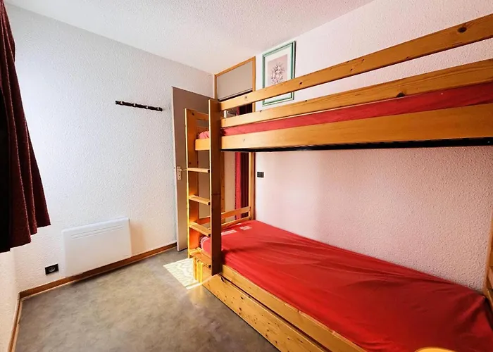 La Pendule - 2 Pieces Pour 4/5 Personnes Mae-0073