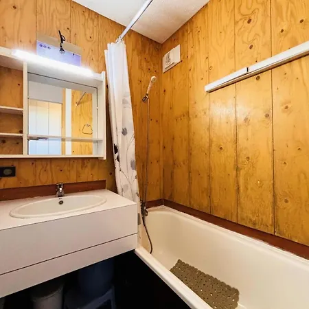 La Pendule - 2 Pieces Pour 4/5 Personnes Mae-0073