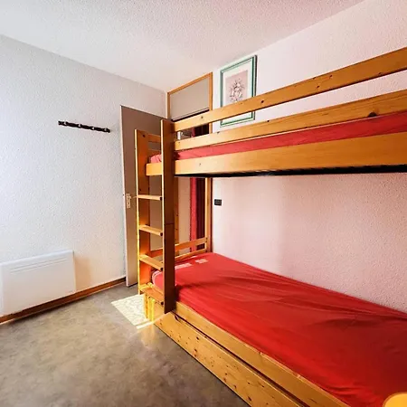 La Pendule - 2 Pieces Pour 4/5 Personnes Mae-0073